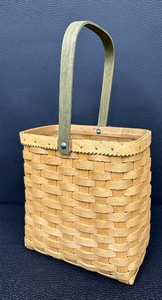 lot 78B image: Longaberger Autumn Tote Basket - 2003
