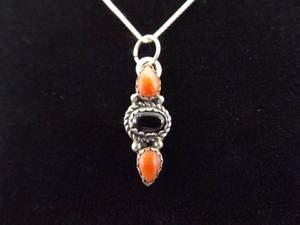 lot 20 image: .925 Sterling Silver Res Coral And Garnet Cabochon Pendant Necklace