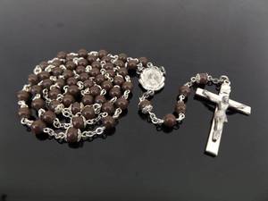 lot 30 image: .925 Sterling Silver Catholic Rosary Pendant Necklace