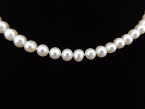 .925 Sterling Silver Clasp Pearl Necklace
