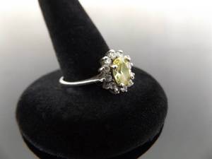 lot 62 image: .925 Sterling Silver Citrine Crystal Ring Size 8