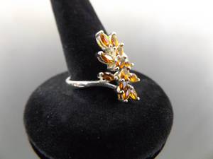 lot 70 image: .925 Sterling Silver Citrine Crystal Flower Ring Size 7