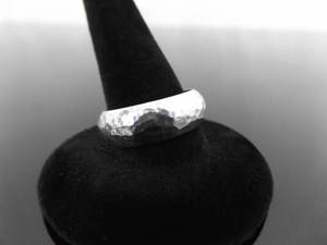 lot 80 image: .925 Sterling Silver Hand Hammered Band Ring Size 8