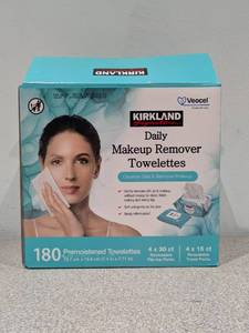 lot 98 image: NEW KIRKLAND SIGNATURES DAILY MAKE-UP REMOVER TOWELETTES