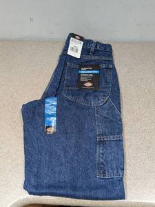 lot 74 image: BRAND NEW DICKIES 3430 CARPENTER JEAN