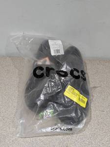 lot 83 image: BRAND NEW CROCS SIZE 7 WOMENS SHOE