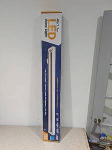 lot 24 image: FEIT ELECTRIC 4FT. LED UTILITY SHOP LIGHT
