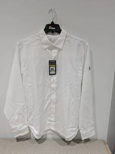 lot 44 image: NEW UNDER ARMOUR LARGE BUTTON UP (WHITE)