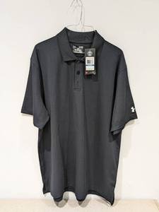 lot 52 image: NEW UNDER ARMOUR EXTRA LARGE GOLF POLO (BLACK)