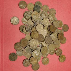 lot 327 image: 100 Wheat Cents 1909-1929