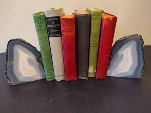 lot 31 image: Agate Bookends & Vintage Books