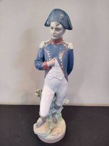 lot 27 image: LLADRO Napoleon Bonaparte Statue