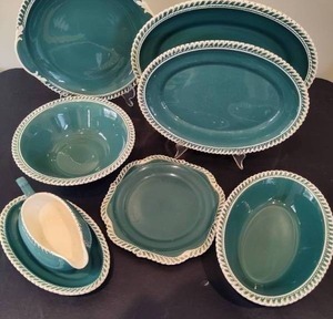 lot 24 image: HARKERWARE Serving Dishes (8pcs)
