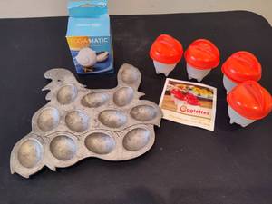 lot 112 image: Mixed Metal Rooster Egg Plate  Egglettes  Egg a Matic