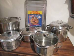 lot 7 image: Stainless Steal Cookware Set