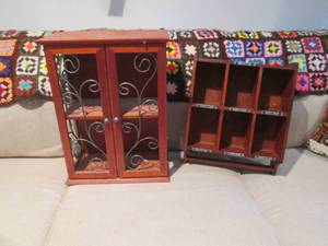 lot 37 image: 2 Wooden Shelves