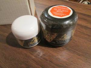 lot 142 image: NIB HAIR REMOVAL PASTE