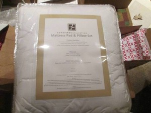 lot 181 image: NIB Twin Size Mattress Pad