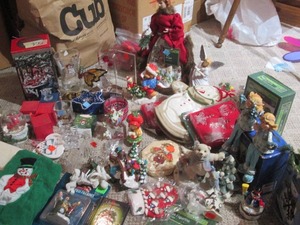 lot 206 image: Collectable and Vintage Christmas