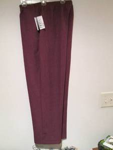 lot 229 image: WOMENS CLOTHING