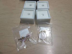 lot 65 image: JEWELRY ITEMS