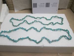 lot 74 image: TURQUOISE CHIP STRAND NCK