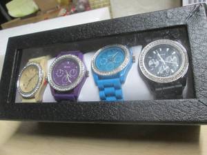 lot 78 image: GENEVA LDS CRYSTAL WATCH