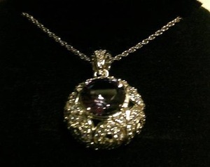 lot 110 image: BEAUTIFUL VICTORIA WIECK JEWELRY