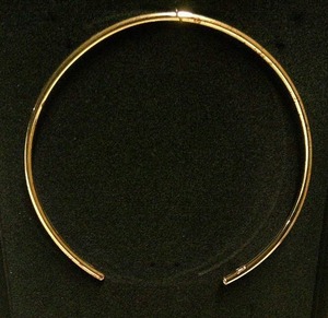 lot 118 image: VICTORIA WIECK JEWELRY