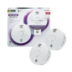 Lot of Kidde 10-Year Worry-Free Smoke and Carbon Monoxide Detector, Battery Powered with Voice Alarm (2-Pack)  Customer Returns See Pictures