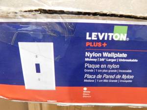 lot 111 image: 150 - Leviton 1-Gang White Toggle Nylon MidwayMidsize Wall Plate