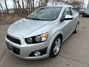 lot 6 image: 2015 CHEVROLET SONIC LTZ AUTO No Accidents