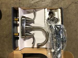 lot 26 image: Glacier Bay Edgewood Brushed Nickel Bath Faucet & Bonus Shower Head Customer Returns See Pictures