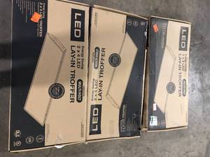 lot 28 image: Lot of Lithium Lighting   2 X 4 LED Lay-In Troffer Customer Returns See Pictures