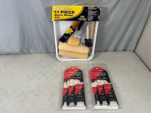 lot 192 image: New Paint Roller Kit, Paint Brush Kits
