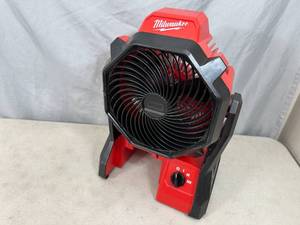 lot 9 image: Milwaukee M18 Cordless Jobsite Fan