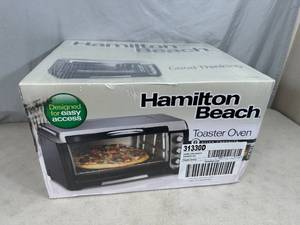 lot 12 image: New Hamilton Beach Toaster Oven