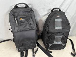 lot 25 image: 2 LowePro Camera Bags