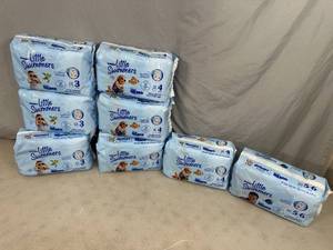 lot 26 image: New Huggies Little Swimmers Assortment
