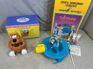 lot 47 image: Vintage Jetsons Dinnerware Set & Vintage Talking Sid Bear Cookie Jar