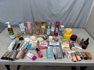 lot 60 image: Health & Beauty Lot
