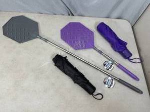 lot 80 image: 2 New Unbrellas and 2 New Extendable Heavy Duty Fly Swatters