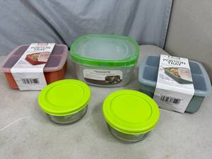 lot 91 image: New Food Storage Containers, Silicone Portion Trays