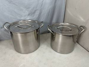 lot 107 image: 2 New Stainless Steel Stockpots with Lids