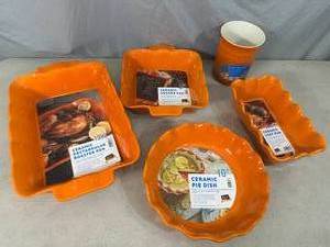 lot 110 image: 4 New Ceramic Baking Dishes and Utensil Holder