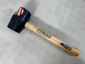 lot 133 image: New Estwing Rubber Mallet