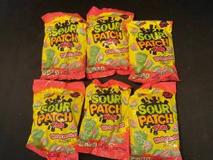 lot 15 image: E1 - Set of 6 Sour Patch Kids Watermelon Bags