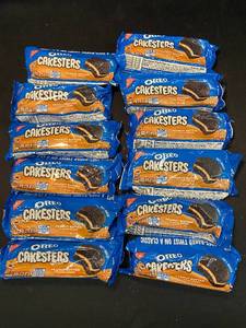 lot 20 image: J1 - 12 Pack of Oreo Cakesters Peanut Butter Flavor Creme Snack Cakes