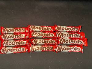 lot 28 image: R1 - Lot of 13 Mounds Dark Chocolate & Coconut Candy Bars