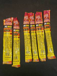 lot 34 image: S1 - Set of 6 Slim Jim Pepperoni n Cheese Big Boss Sticks